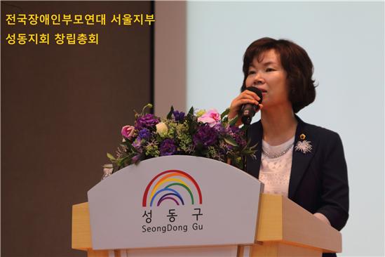 박양숙 위원장은 성동지회 창립총회에 참석해 발달장애부모들의 간절한 목소리에 세심하게 귀를 기울이겠다고 밝혔다