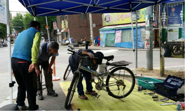 강북구가 다음 달 부터 자전거 이동수리 서비스를 진행한다