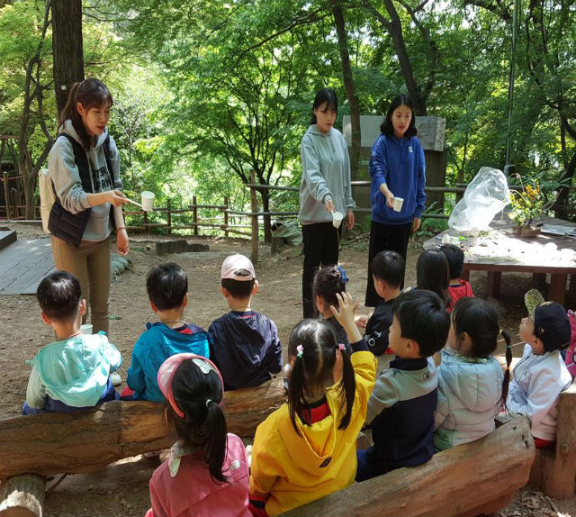 구로구가 개웅산·잣절공원에서 '유아숲체험원'을 운영한다