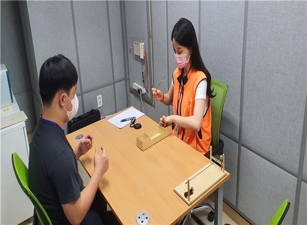 ▲ 서울시장애인직업능력평가센터가 '찾아가는 직업평가'를 진행하고 있다
