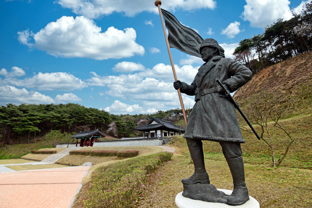 홍성군, 순국 제92주기 백야 김좌진 장군 추모제 거행